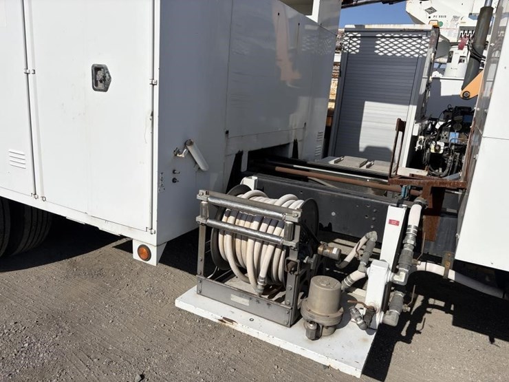 2009-auto-crane-8406h-image-14