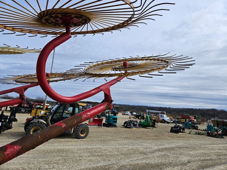 #5008-•-tuniti-10-wheel-vee-rake-image-22