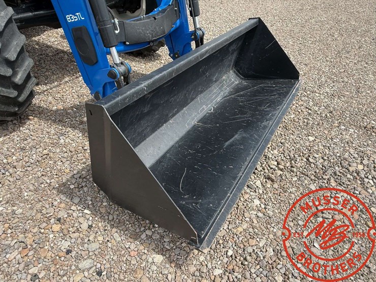 2017-new-holland-ts6.140-image-8