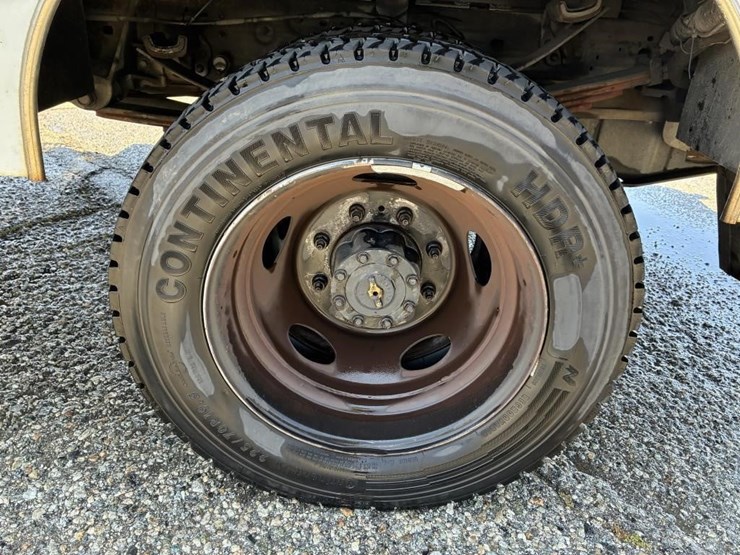 2001-ford-f450-image-8