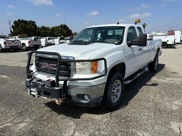 2012-gmc-3500hd-image-1
