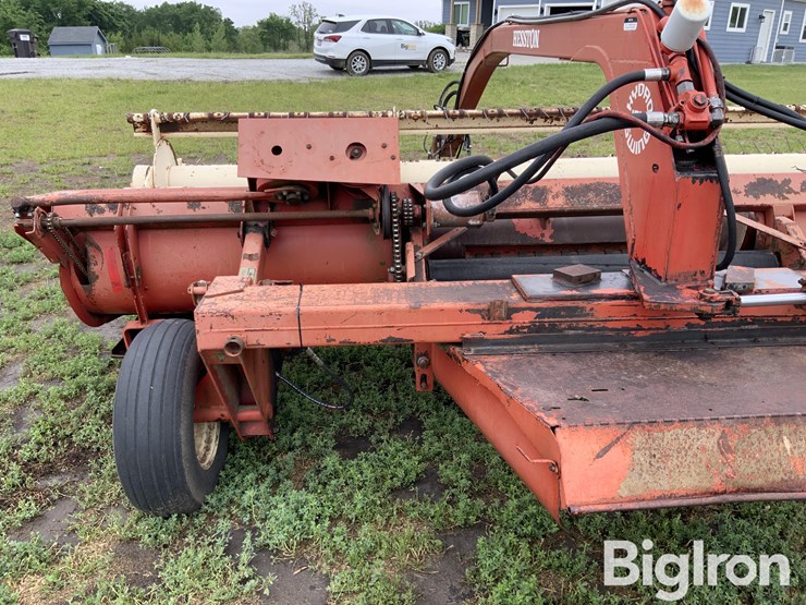 hesston-1014-image-14