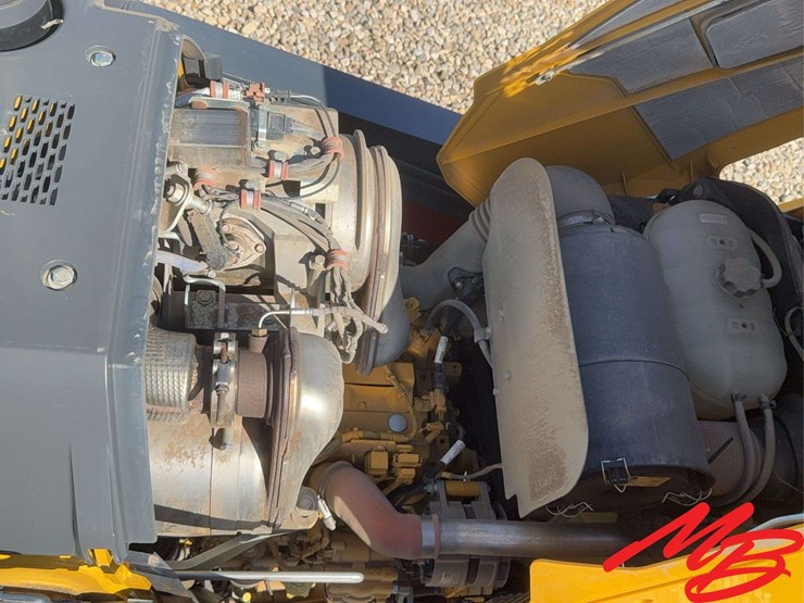 2023-deere-310sl-image-42