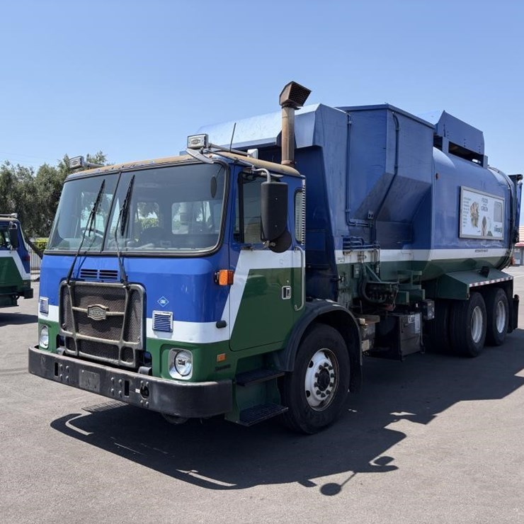 2014 AUTOCAR XPEDITOR