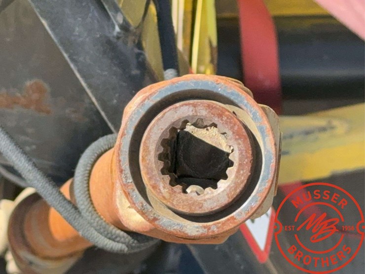 john-deere-60-image-11
