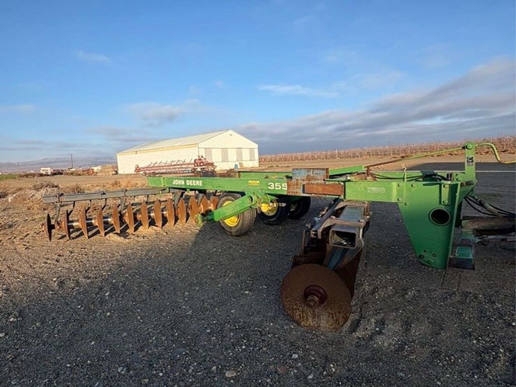 john-deere-355-image-1