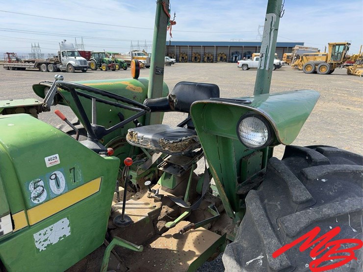 1984-john-deere-2750-image-26