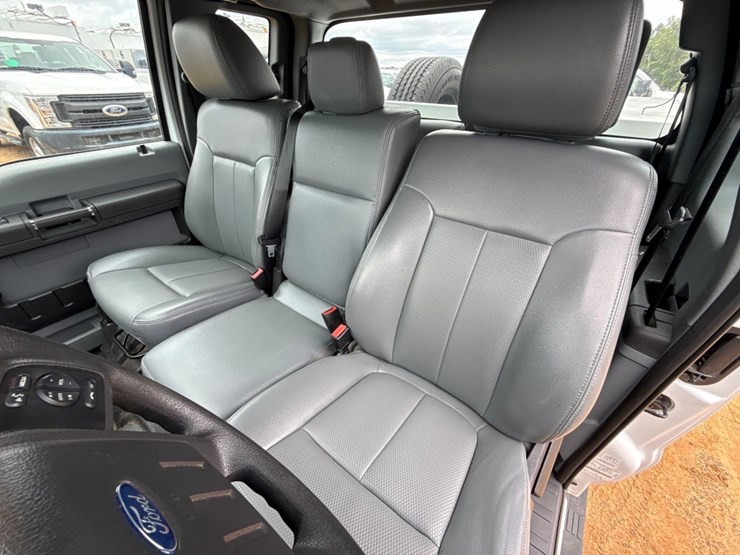 2016-ford-f350-image-19