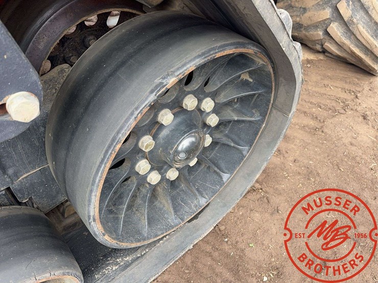 2014-case-ih-550-image-27