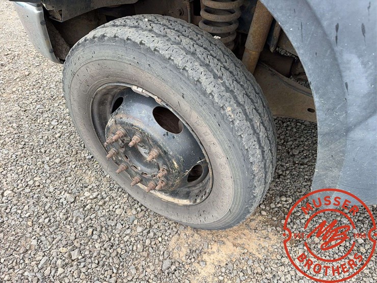 2008-ford-f550-image-10