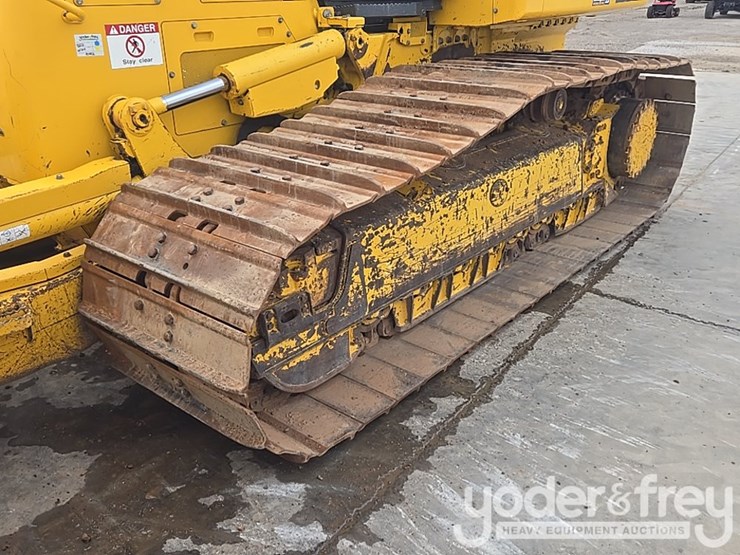 2023-komatsu-d71pxi-24-image-9