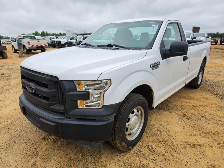 2017-ford-f150-image-1