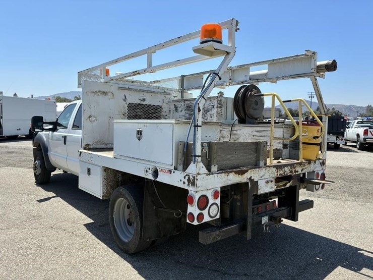 2012-ford-f550-image-4