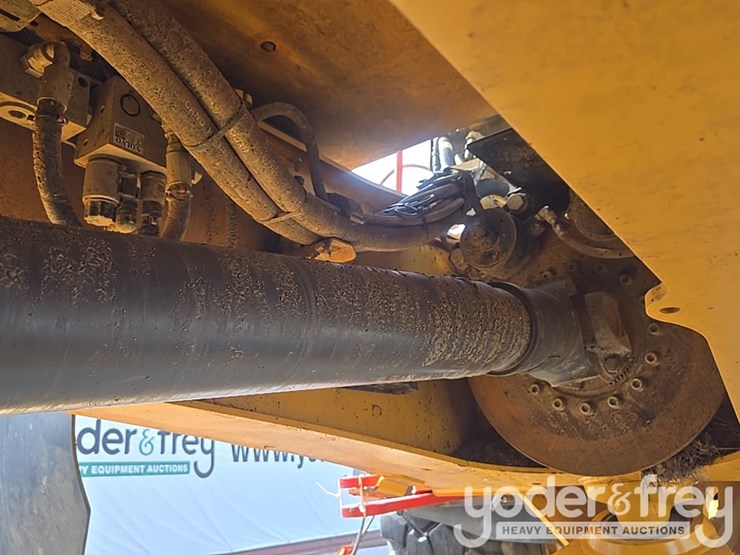 2023-volvo-a25g-image-29
