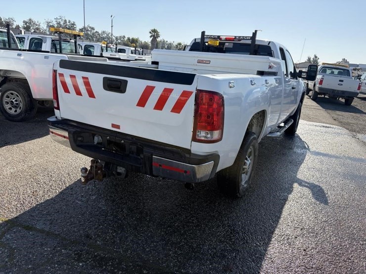 2012-gmc-2500hd-image-3