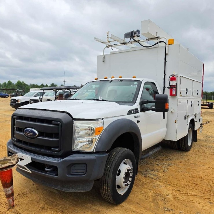 2014 FORD F550