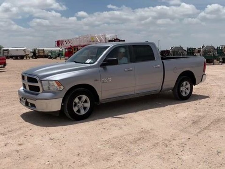2019-ram-1500-classic-image-1
