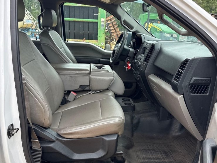 2017-ford-f150-image-9