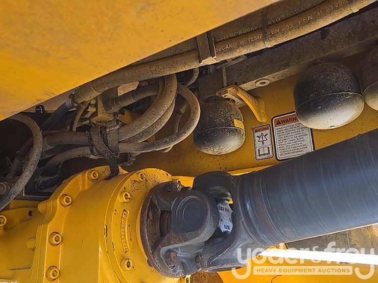 2023-volvo-a25g-image-27