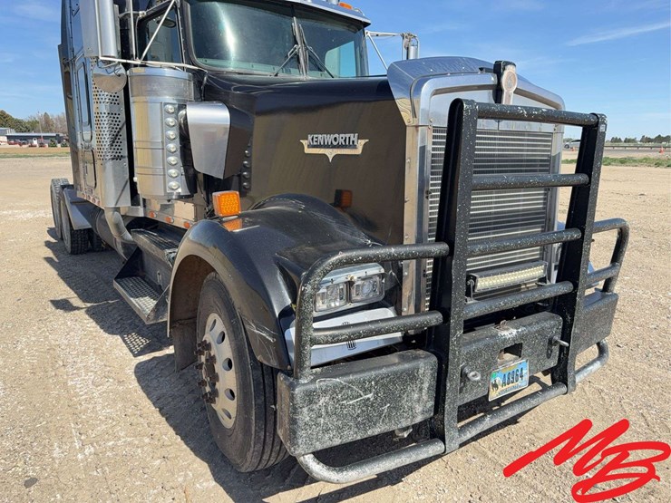 2005-kenworth-w900-image-9