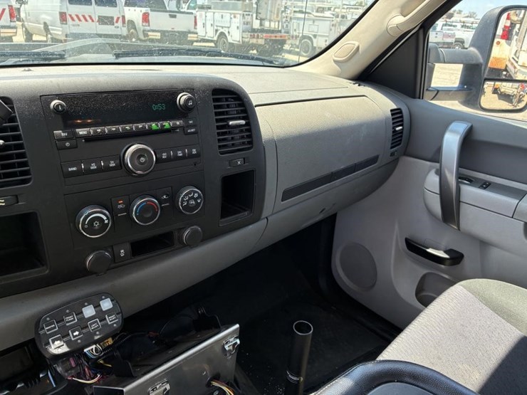 2012-gmc-2500hd-image-19