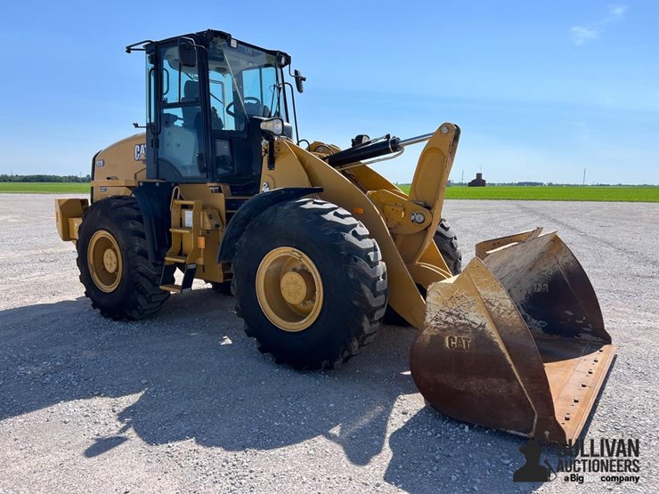 2022-caterpillar-920-image-3