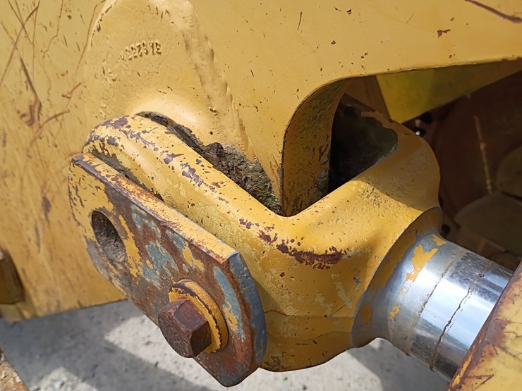 caterpillar-963b-image-79
