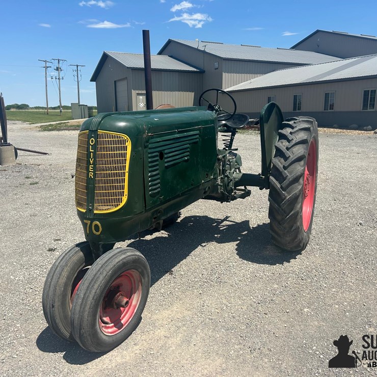 1946 OLIVER 70