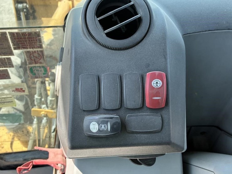 2008-caterpillar-430e-image-25