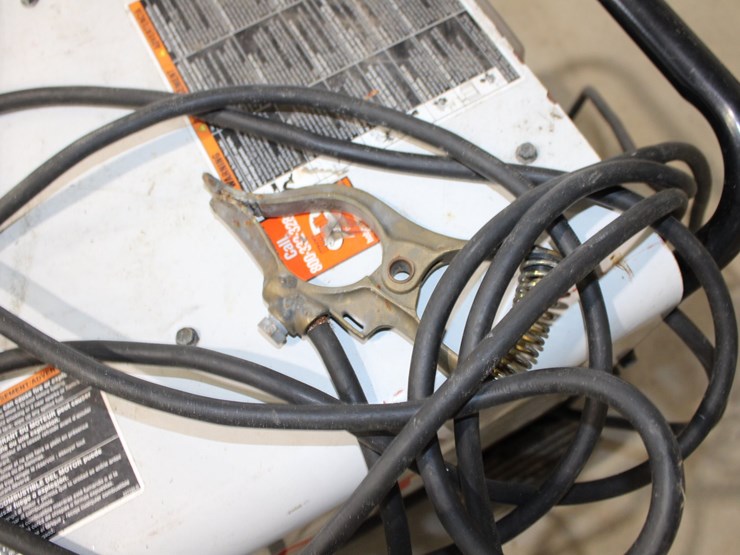#1020-•-hobart-champion-145-arc-welder/generator-image-8