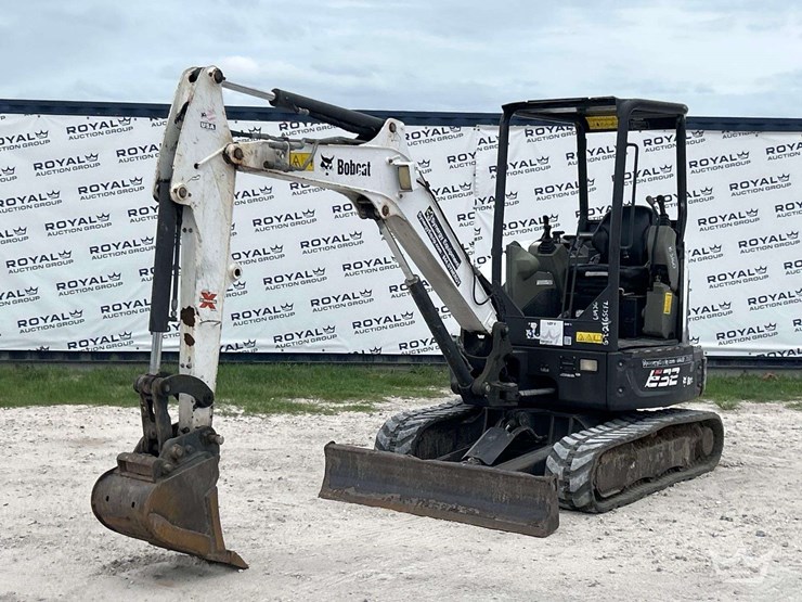 2019-bobcat-e32i-image-1
