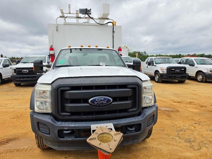 2014-ford-f550-image-5