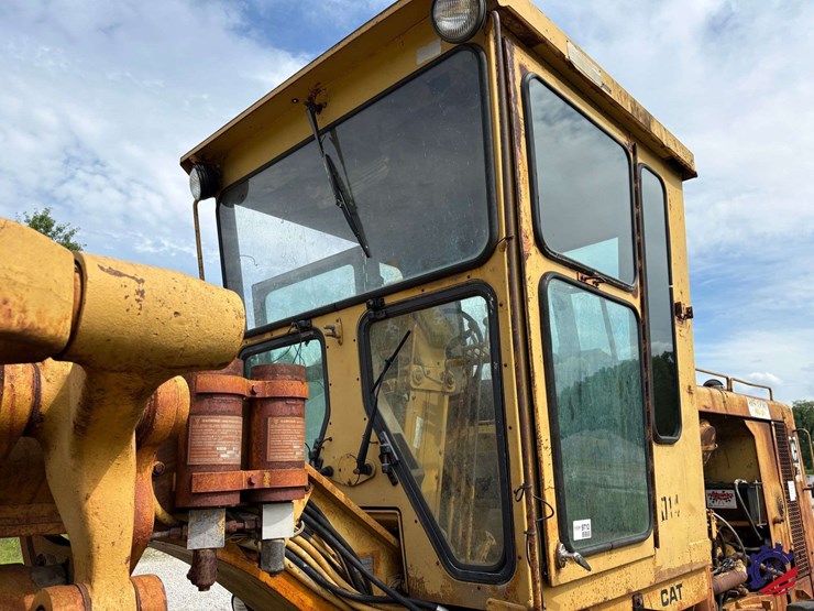 caterpillar-130g-image-38