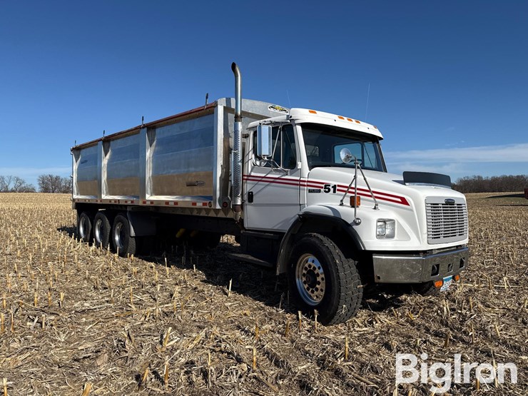 1996-freightliner-fl80-image-3