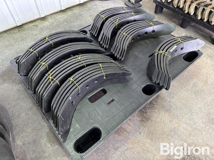 john-deere-2410-image-3