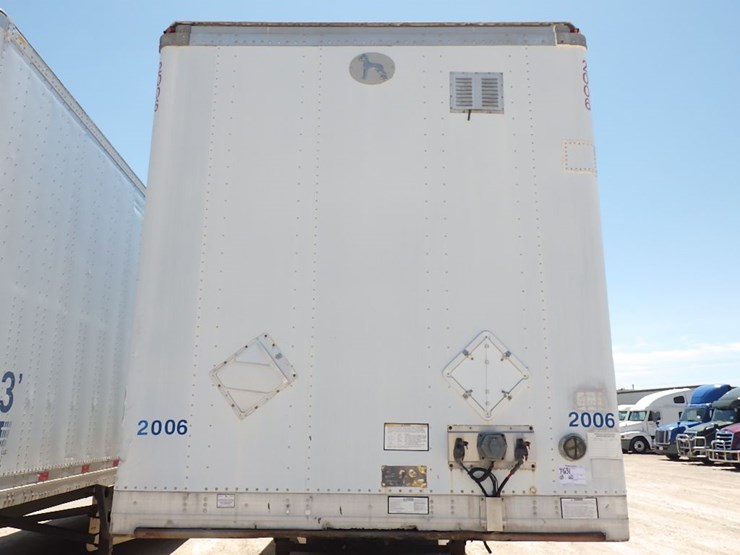 2005-great-dane-van-image-2