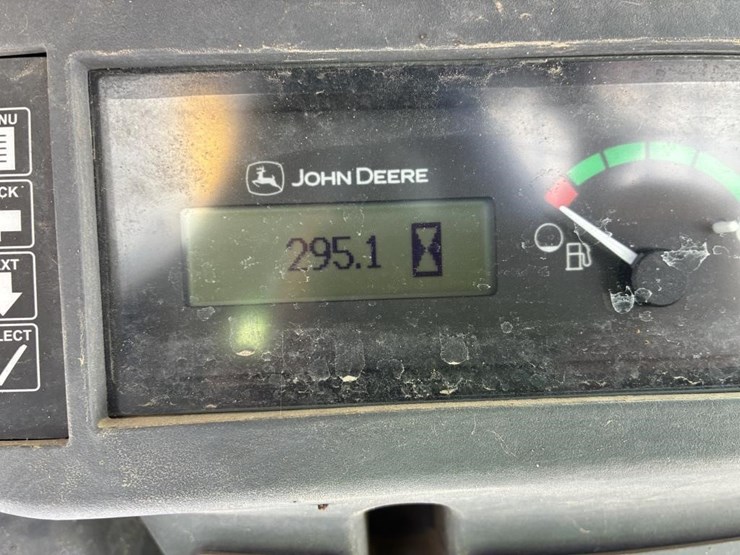 2023-deere-317g-image-17