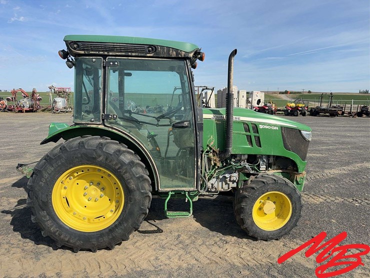 2017-john-deere-5090gn-image-6