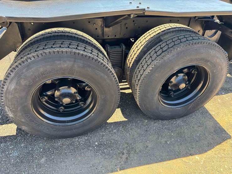 1992-mack-rd690sx-image-15