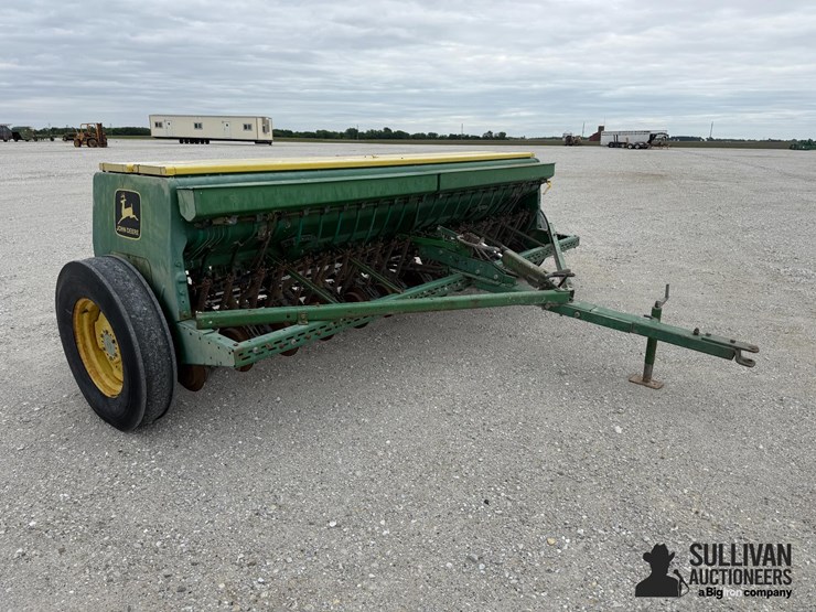 john-deere-8300-image-3