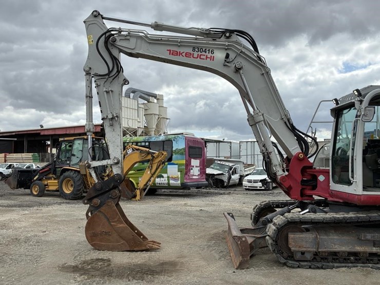 2018-takeuchi-tb2150-image-5