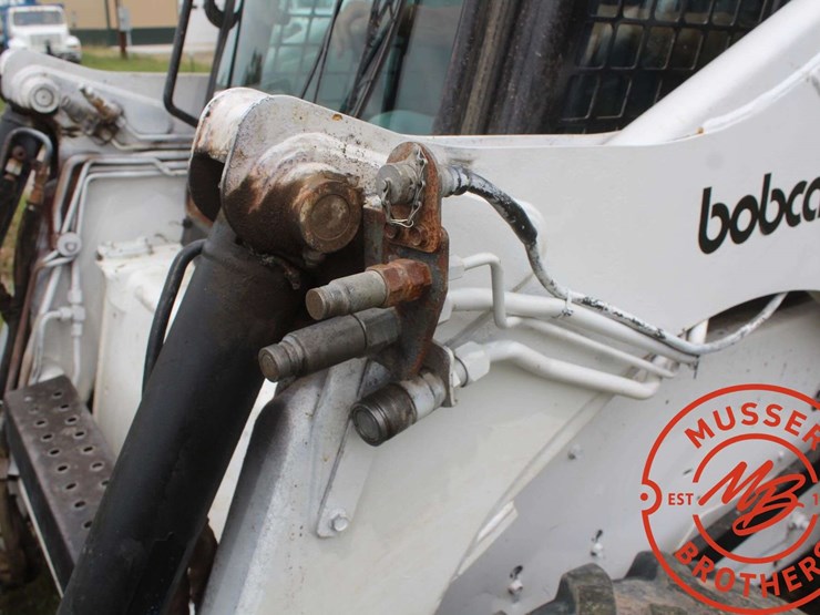 2001-bobcat-873-image-16