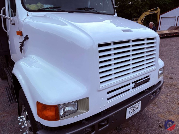 1994-international-8100-image-19
