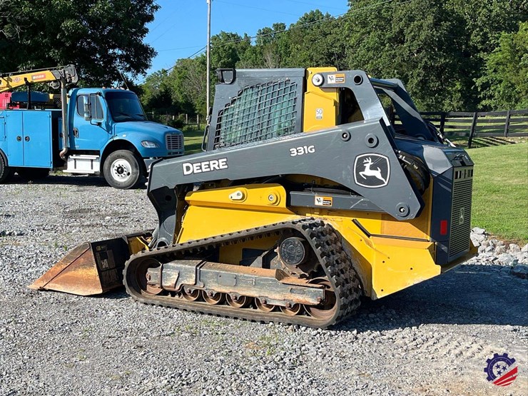 2020-deere-331g-image-3