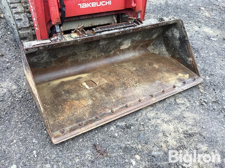 2018-takeuchi-tl6r-image-15
