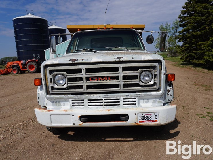1990-gmc-6000-image-2