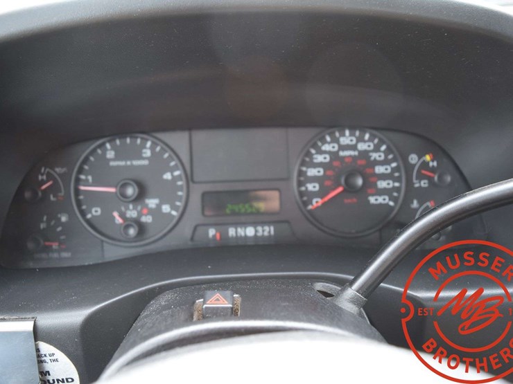 2006-ford-f350-image-36