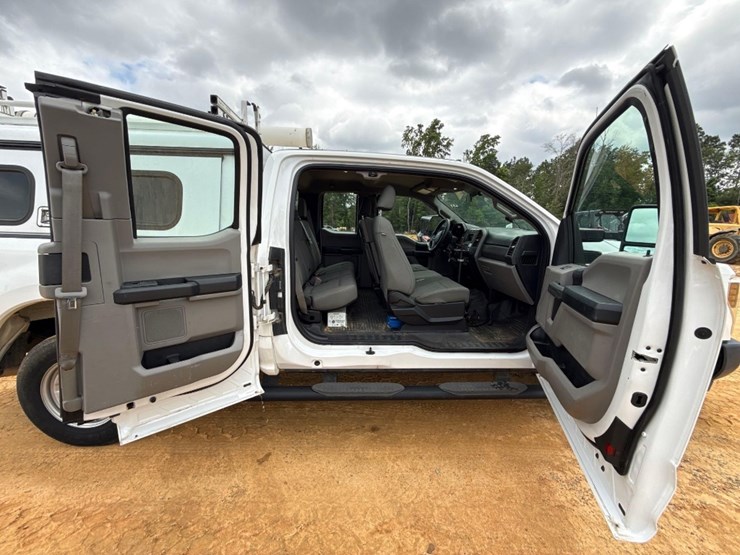 2018-ford-f250-image-9