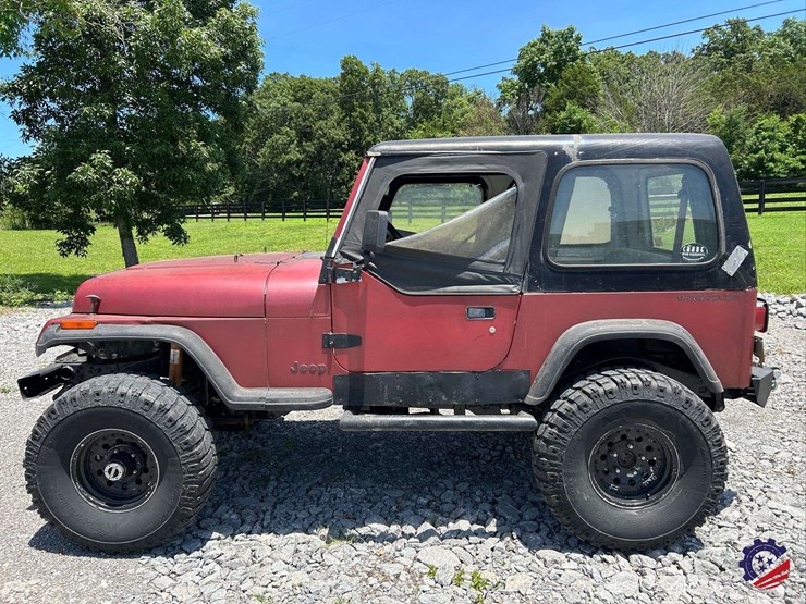 1994-jeep-wrangler-image-17