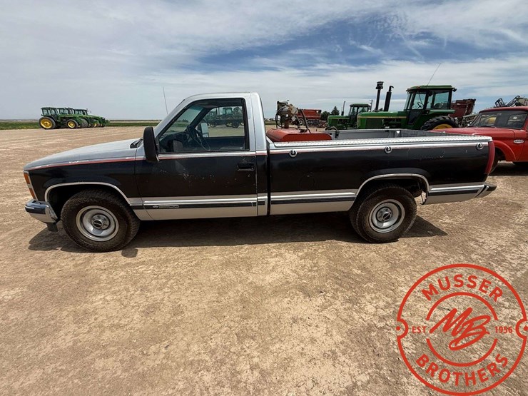 1989-chevrolet-2500-image-4